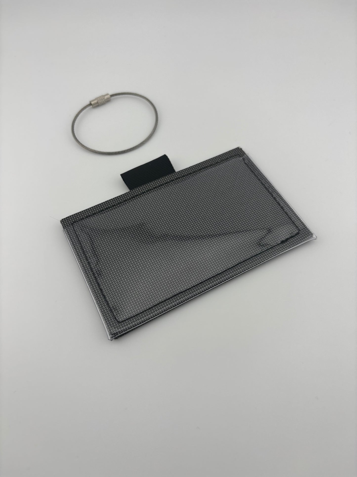 ConTapt - Ultra NFC Business Card Holder