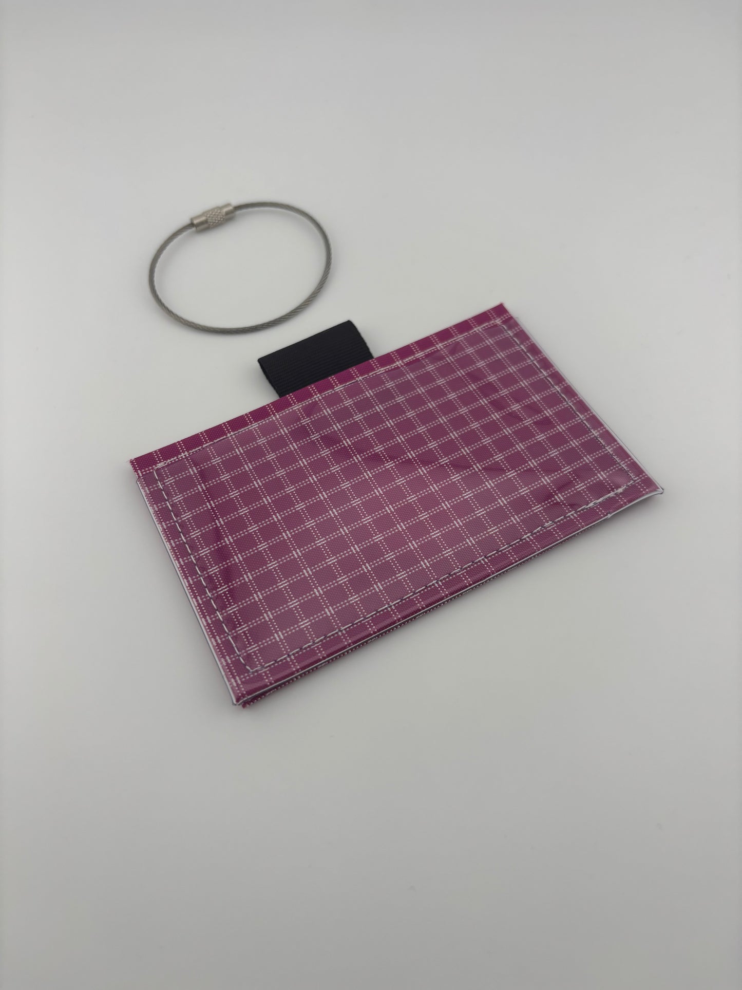 ConTapt - UltraGrid NFC Business Card Holder
