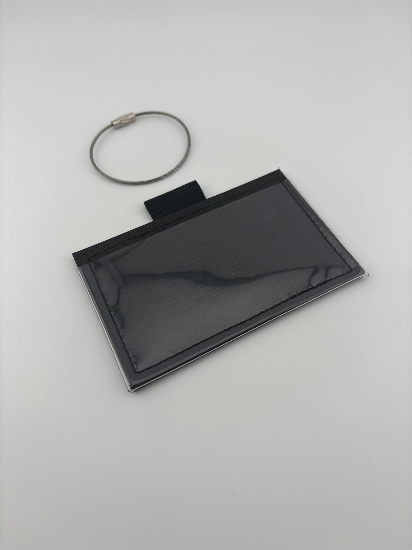 ConTapt - Ultra NFC Business Card Holder